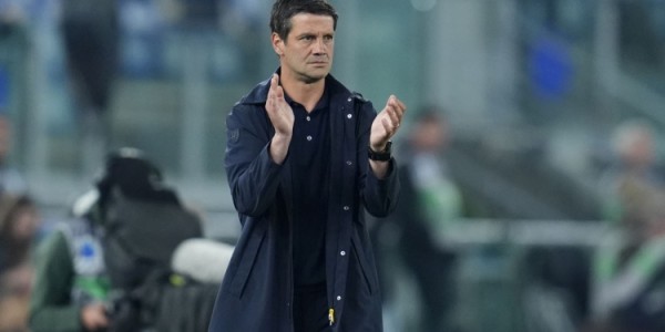 多多28app-给了机会不中用！国米战平+遭争议判罚，但米兰输球再送1分优势