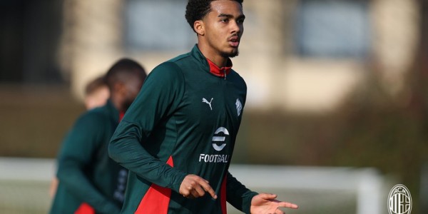 多多28app-米兰开启新一周训练备战|AC米兰|ac米兰|工作_新浪体育_新浪新闻