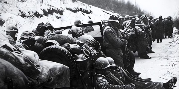 多多28-二百多名军官被枪毙、撤职、处分，长津湖战役中失职的志愿军88师