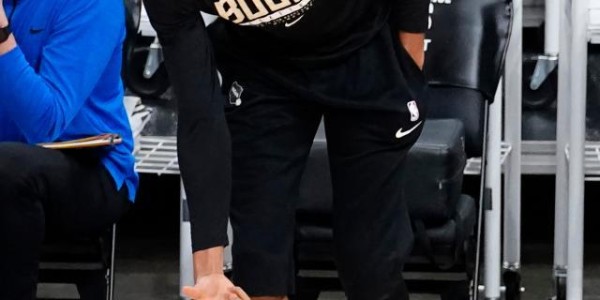 多多28app-【体坛篮球秀】米神再放六脉神剑，雄鹿没字母更强？