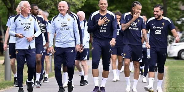 RMC：德尚依然在与特奥保持沟通；拉比奥仍将会得到征召