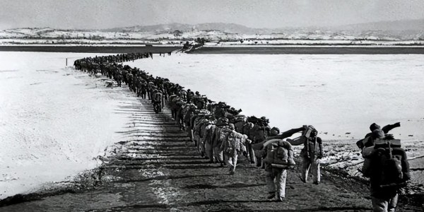 多多28-二百多名军官被枪毙、撤职、处分，长津湖战役中失职的志愿军88师